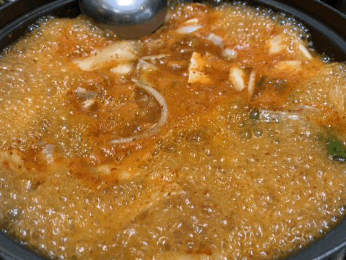  의정부 용현동 가성비 최고의 김치찌개 맛집 [24시 누름돌 생고기 김치찌개]
