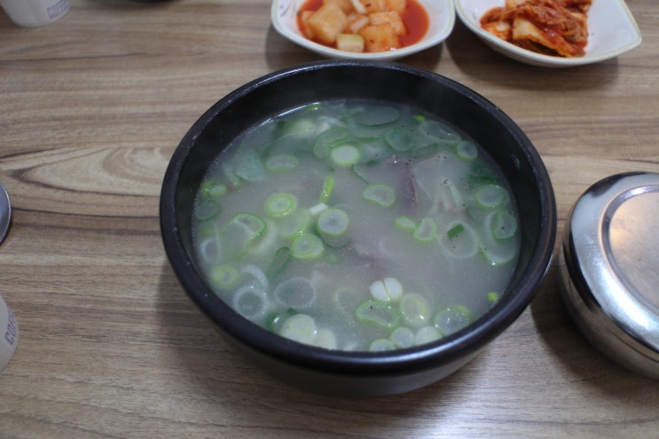  강릉 중앙시장 맛집 "광덕식당 - 고기반 국물반 소머리국밥"