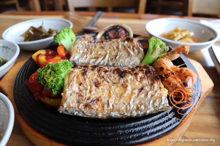  제주 빛의벙커 성산 맛집 산포식당, 밥도둑 대왕갈치스테이크 (ft.커피박물관)