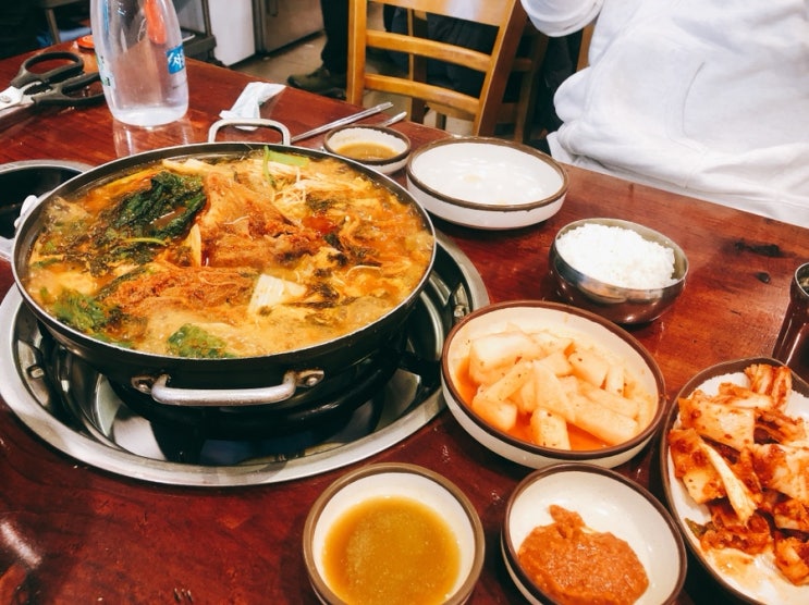  [홍제맛집] 은평구 홍제동 맛집 감자탕과 보쌈이 대박인 유진감자탕(Feat. 내 돈 주고 먹고 쓰는 후기)