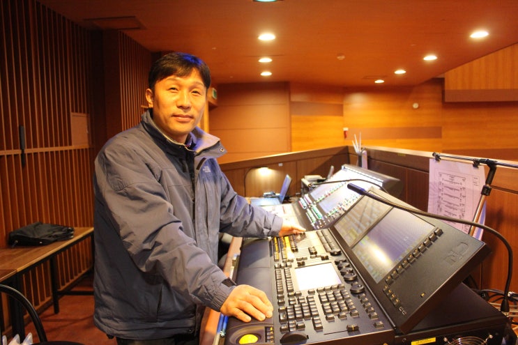  [광명시민회관 人사이드] 빛의 마술사, 서상현 조명 감독님