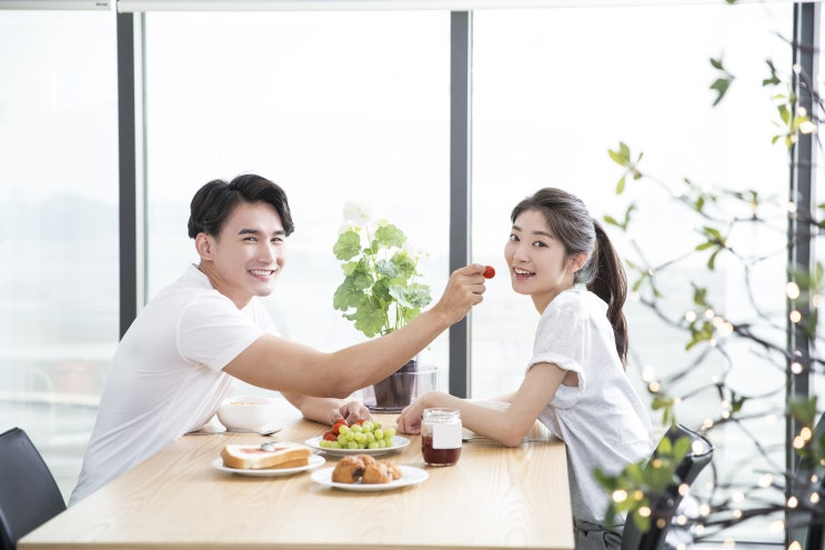  앙쥬 11월호 | 시력을 교정하는 수술이 궁금해요 _ 비앤빛 류익희, 김욱겸 안과전문의 도움말