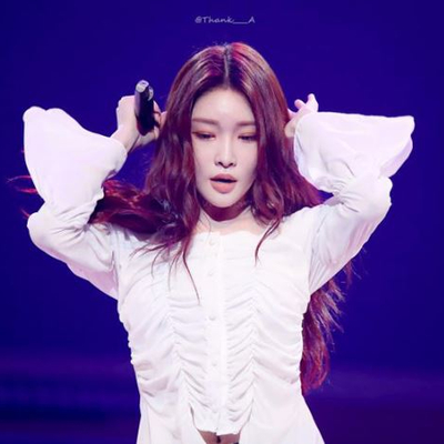  봄 패션 코디 : 청하 현아 아이유 등 연예인 블라우스 정보 모아봤어!