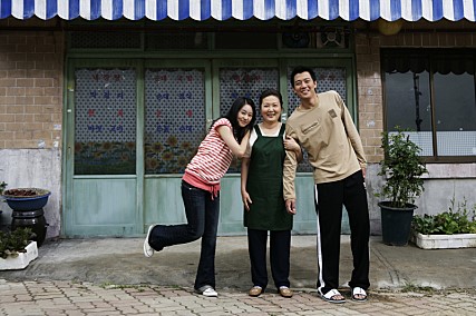  해바라기 -강석범 감독, 김래원, 허이재, 김해숙 주연 -유로저널 영화에세기- 박심원 문학세계