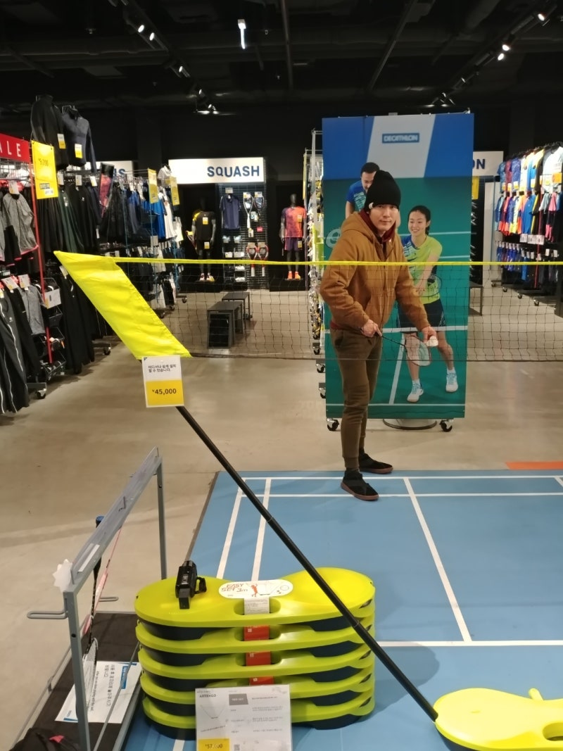 송도 데카트론!19000원짜리 농구화를 살수있는 TARMAK농구브랜드를 만나실수있습니다!축구,골프,탁구 등 여러가지  스포츠용품들도있어요!!(농구매자방문 훕코리아) : 네이버 블로그