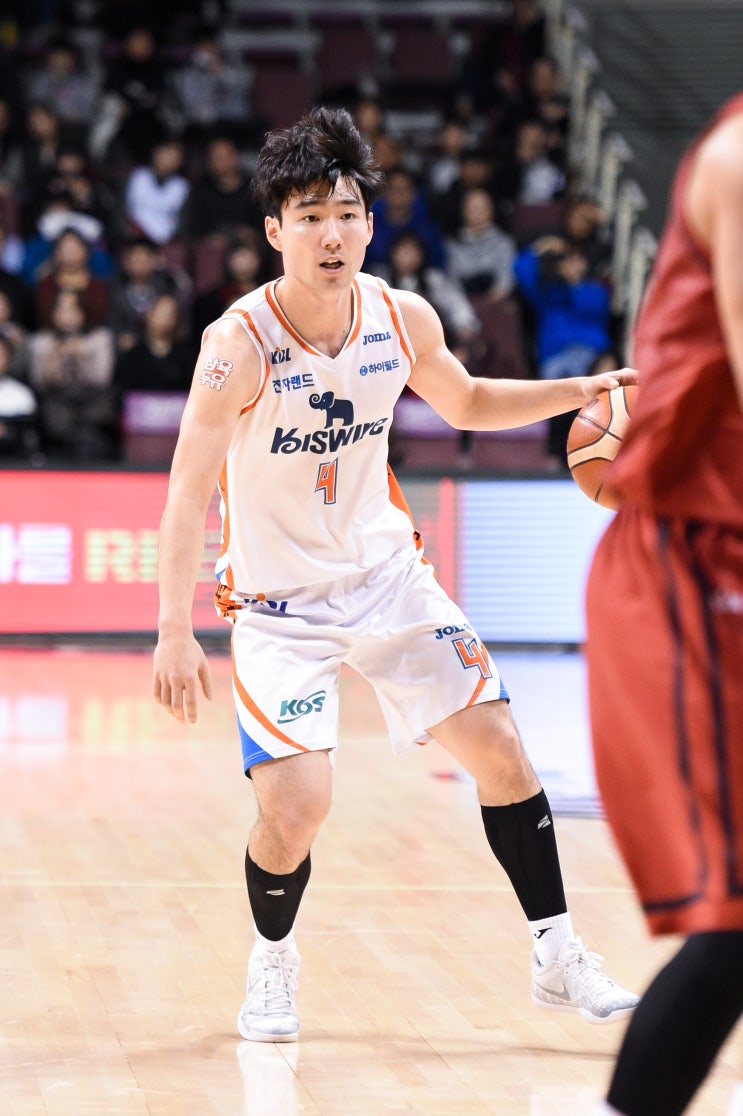  [최정서의 픽업] '공격형 가드' 김낙현, 장점을 살려 포인트가드에 정착하다