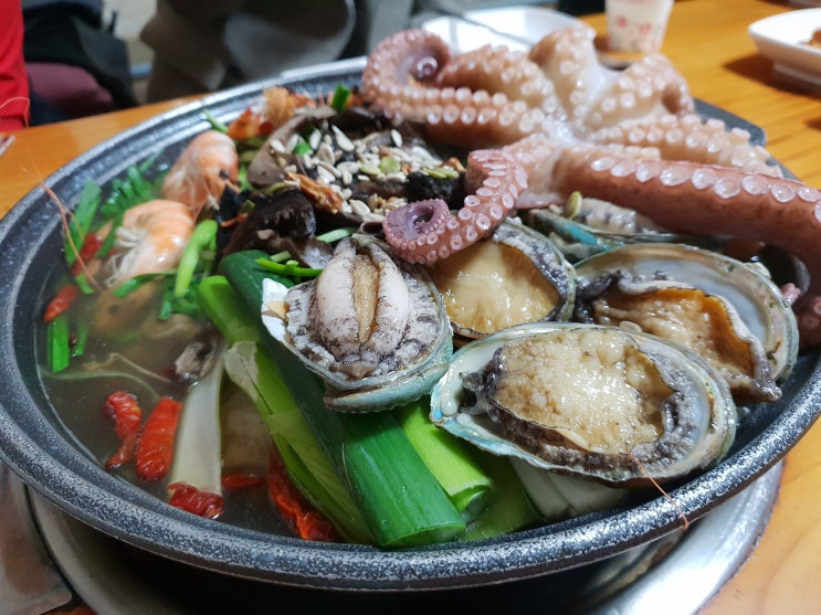  맛있는 녀석들에 나온 양평 맛집 '매봉골 황제 능이버섯'에서 해신탕 맛 보기