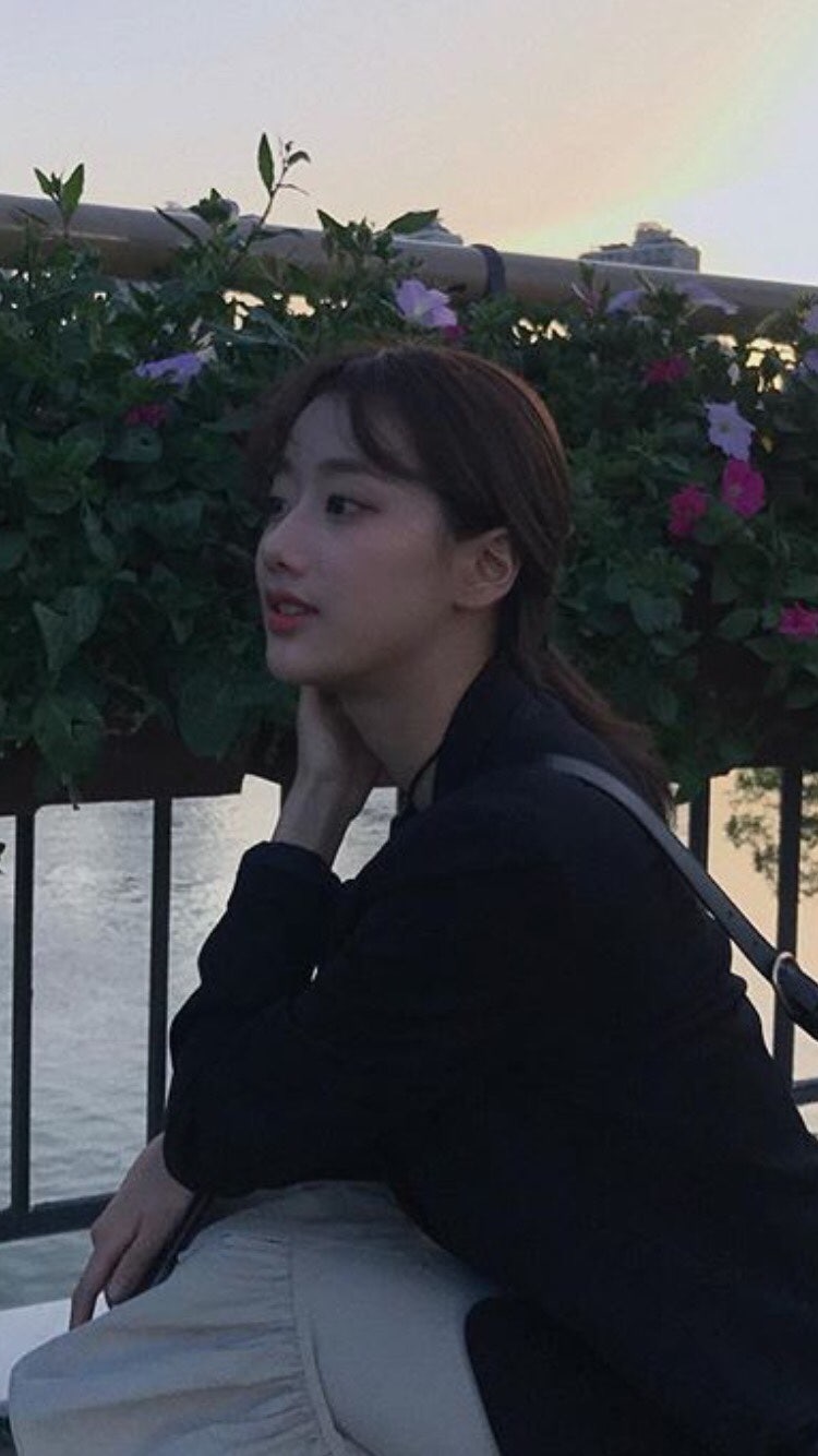 ë‚˜ì€ ì¸ìŠ¤íƒ€ê·¸ëž¨ ë°°ê²½í™