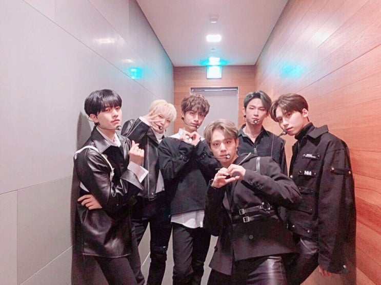  19.01.19 원어스 팬사인회