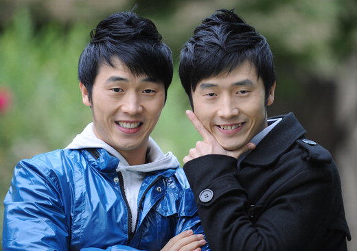  대한민국에서 제일 유명한 쌍둥이가 유튜브를!? 쌍둥이 TV를 소개합니다!
