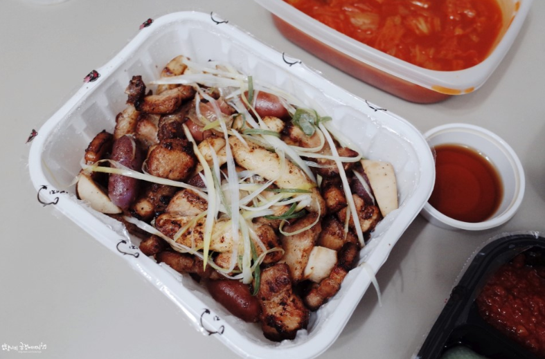 미친돼지 예대점 사진 1