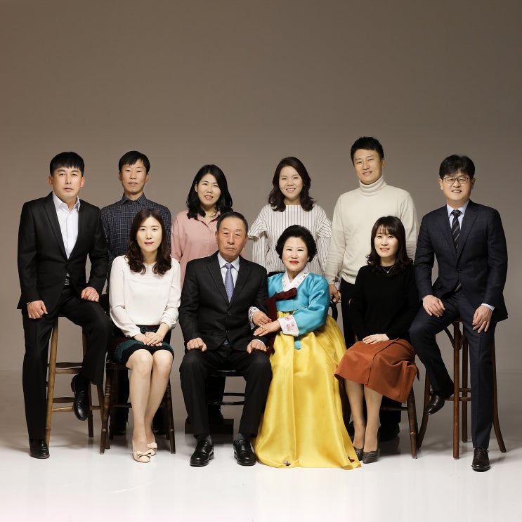  전주가족사진-부모님 환갑/칠순기념 선물로 가족사진을 담아보세요