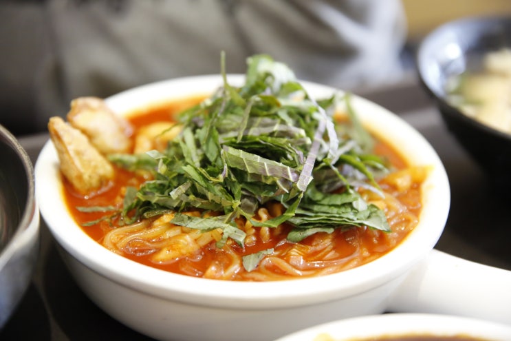  이대 맛집 밴쯔가 극찬한 카우 떡볶이