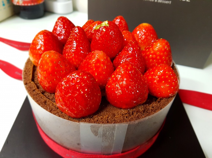 투썸플레이스 케익 신선한 딸기가 듬뿍