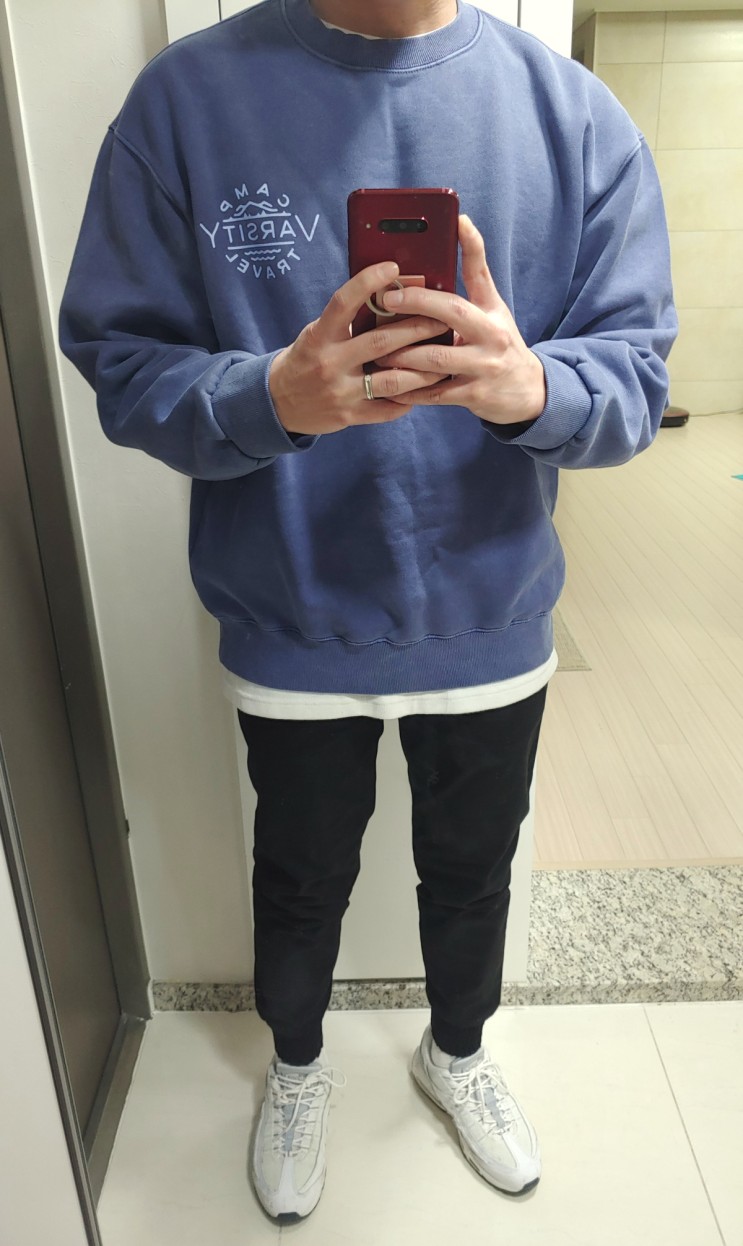 남자 맨투맨 - 트래블 캠프 바시티 피그먼트 스웨트셔츠 블루 섀도우 구매 후기