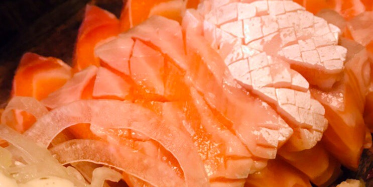 구의역 육회 연어 라면 맛집 우연집에서 조촐한 회식자리 구의역 육회 연어 라면 맛집 우연집에서 조촐한 회식자리