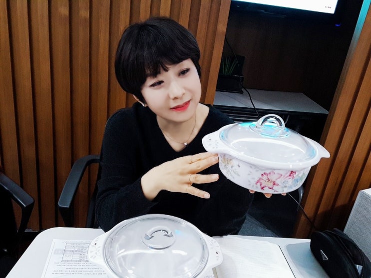 왕영은의 톡 투게더 : 레녹스 버터플라이메도우 내열냄비 세트 & 로라스타 스팀다리미 방송예정!