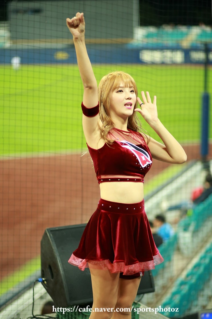  <스포츠포토스> 치어리더 정유민 ③