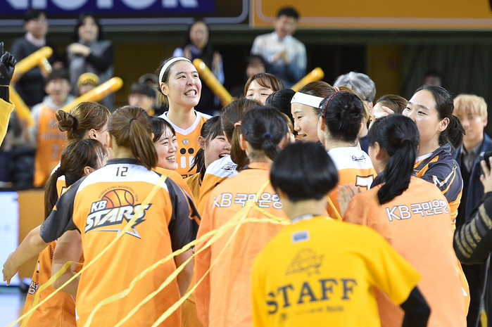 [WKBL] '<b>박지수</b> 끝냈다... 4연승...<b>정규리그 우승</b> '예약... 
