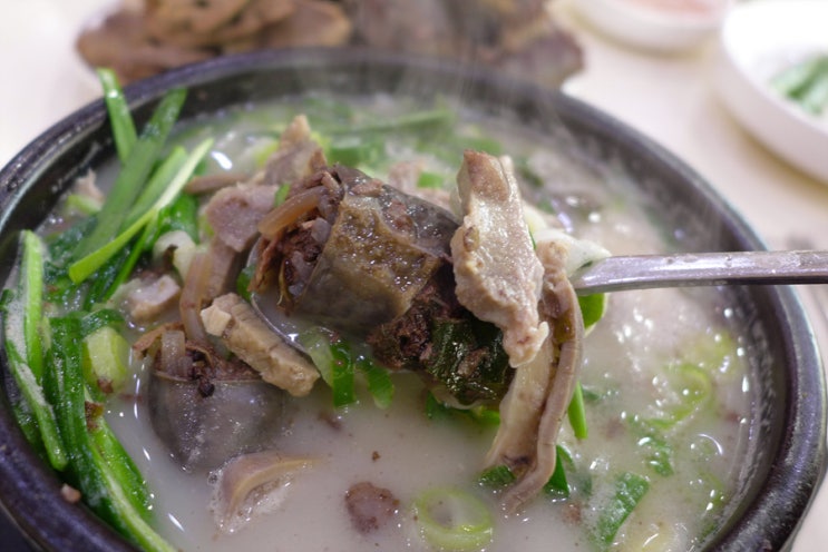 병천 아우내장터 돼지네순대, 선지가 듬뿍 들어간 순대 병천 아우내장터 돼지네순대, 선지가 듬뿍 들어간 순대