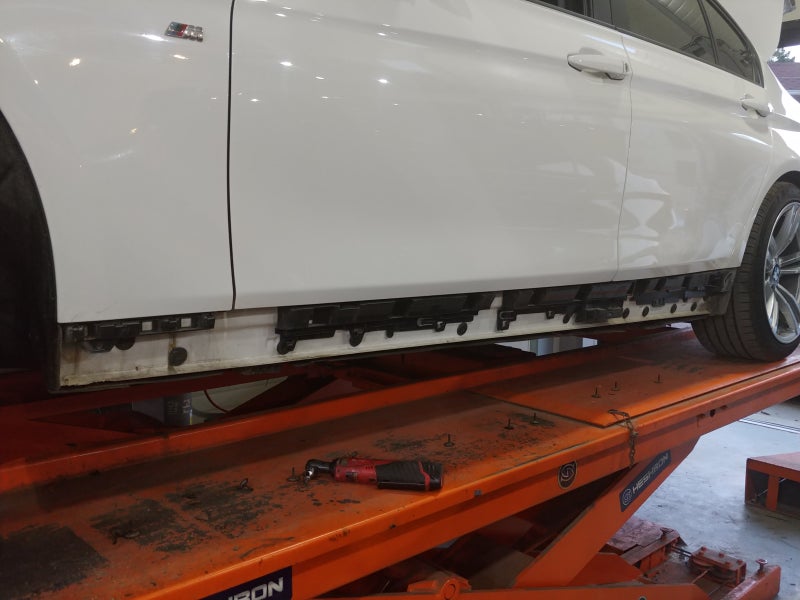 김포 양촌읍 / 사고수리 및 M3 풀바디킷, 순정형 듀얼머플러 튜닝 / BMW / 3시리즈(F30)