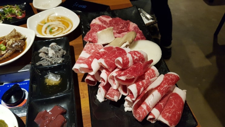  한우먹으러 갔어요^^ 어영차한우야 신천역 한우전문점 시흥시한우집 시흥한우 정육식당