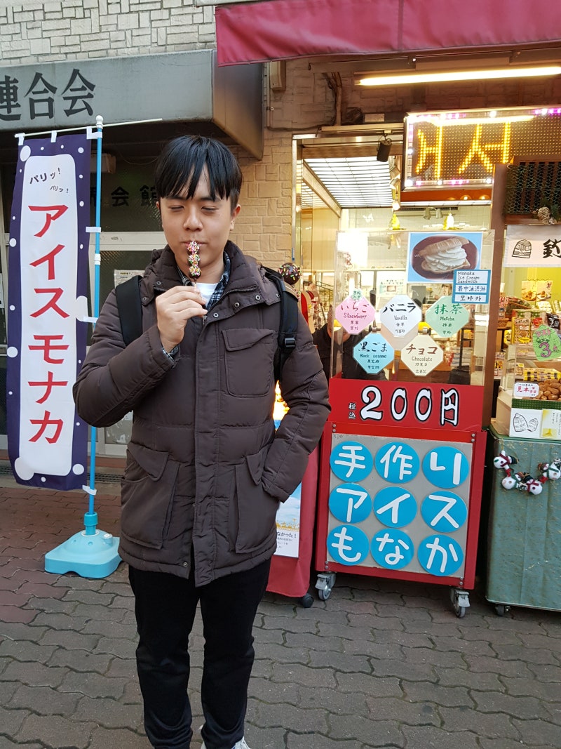 넷째날 : 오사카성 - 아쿠아라이너 - 치토세 - 시텐노지 - 신세카이 - 츠텐카쿠 - 원피스스토어 - 동양정 - 하루카스 300 -  헬리포트존 - 백화점 지하 간식거리 : 네이버 블로그