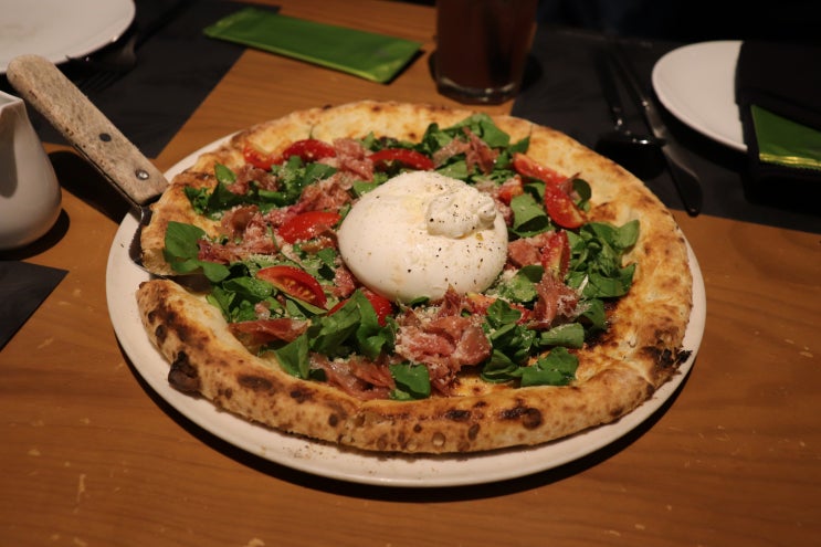  하노이 맛집 피자포피스 Pizza 4P's 아기랑 가기좋은 식당