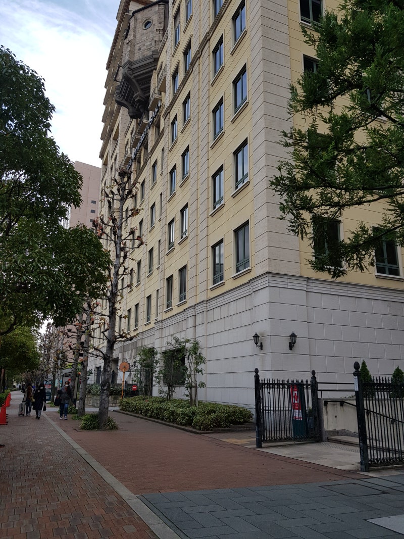 넷째날 : 오사카성 - 아쿠아라이너 - 치토세 - 시텐노지 - 신세카이 - 츠텐카쿠 - 원피스스토어 - 동양정 - 하루카스 300 -  헬리포트존 - 백화점 지하 간식거리 : 네이버 블로그