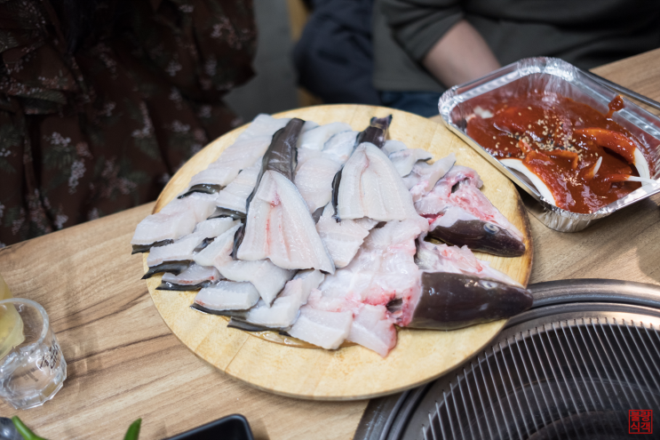  부산 싱싱아나고 구이 :: 바다 장어 구이와 열기 매운탕 [남천동 맛집]
