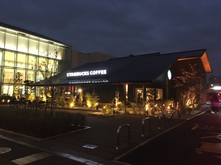  일본 오사카 사카이 스타벅스_외관이 너무 이쁜 / SAKAI Starbucks