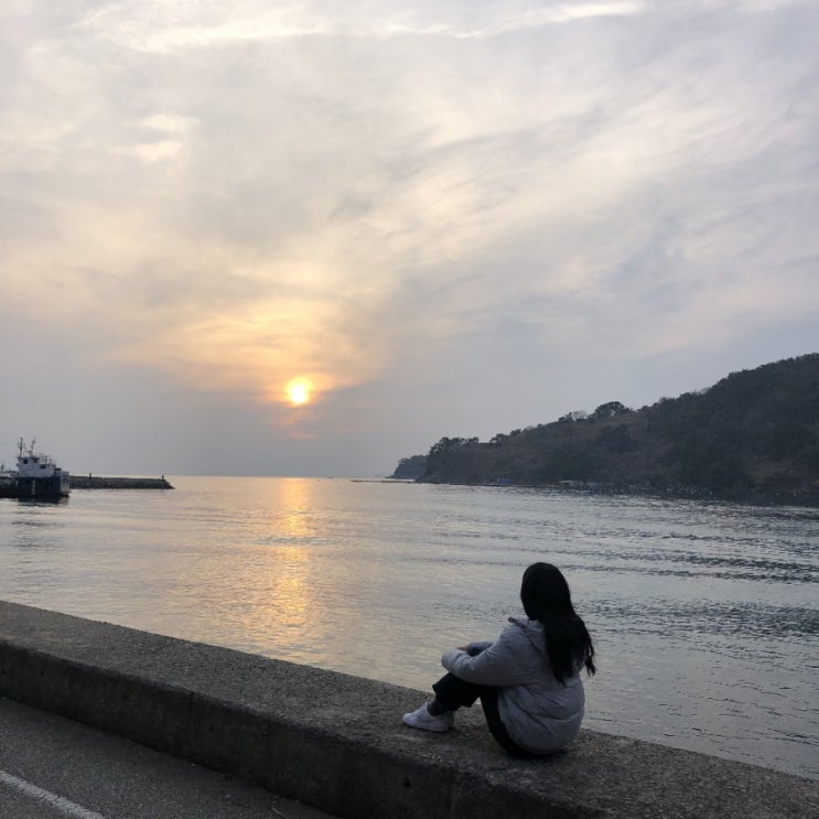  (여자혼자통영여행) 3. 통영 일몰, 척포해안도로,  달아공원, 대풍관, 통영중앙시장(feat. 사월의모비딕)