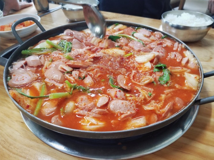 동두천. 유정부대찌개.