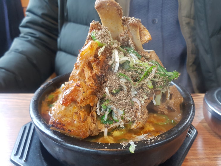 제주대학교근처 제주첨단과학단지 뼈해장국맛집 영평식당 엇? 푸짐하네? 제주대학교근처 제주첨단과학단지 뼈해장국맛집 영평식당 엇? 푸짐하네?