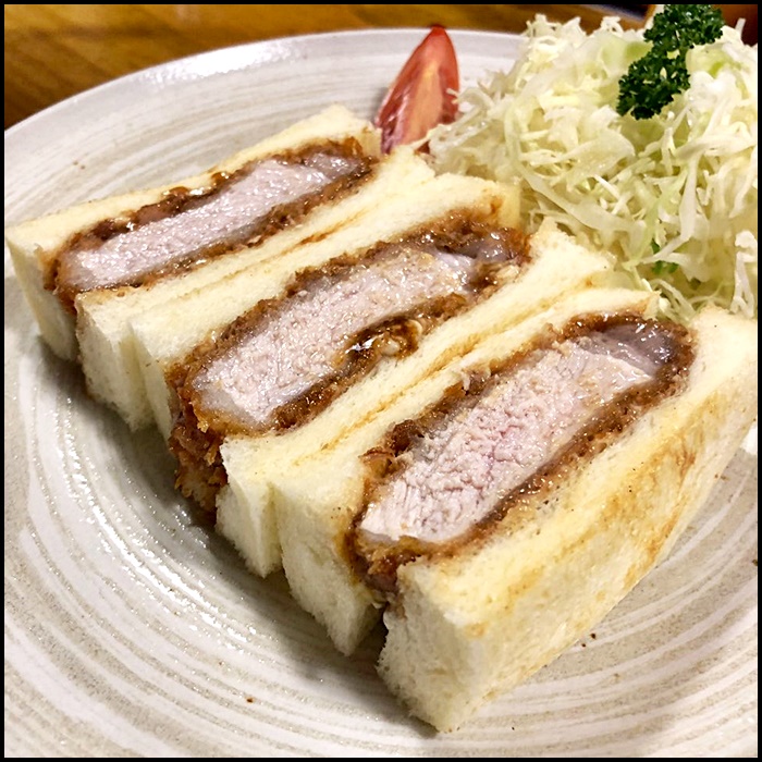  카츠산도에 이끌려, 돈까스 전문점 - 부산대학교 , 장전동 톤쇼우