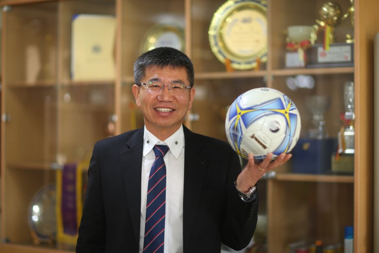  [Hy북구매거진] ‘북구축구협회’ 장태희 회장 “젊은 축구, 인조잔디구장 필수”