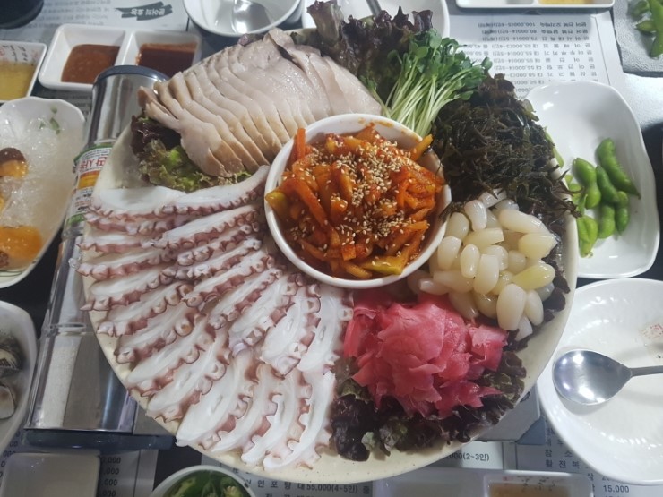  인천시 주안동 : 문어시대 - 문어보쌈 , 문어연포탕 , 문어불고기