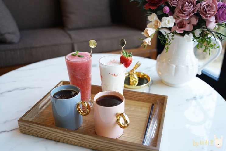  동학사카페 분위기 좋은 신상 카페프레즈 Cafe Fraise
