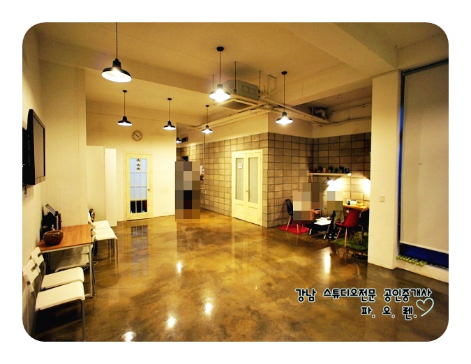 삼성동 코엑스 앞 완전 깔끔한  스튜디오겸 작업실 임대 - 삼성중앙역 2분거리, 노출천정 + 에폭시 플로어, 룸2개, 주차 가능,  소형 스튜디오 및 작업실 추천 매물.