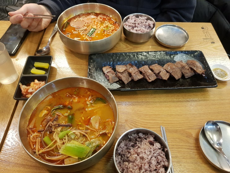  안산 구수하고 얼큰한 육개장 고잔NC 셰프의국수&육개장!