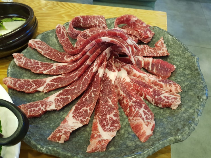  [거제 맛 집] 고집불통 밥상&화로구이 소고기집 숯불 향에 기름칠 제대로 하자