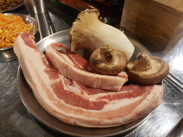  하남2지구 삼겹살 맛집 돈신과의리(노승일)