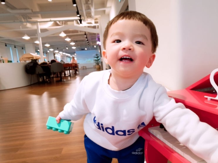  리쌍이육아일기 생후18개월 생후19개월 D+568~D+591 뽀로로파크 다녀옴 결혼기념일선물