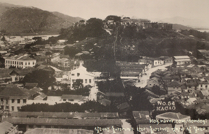  [마카오] 홀로 아침 산책 3/4 - 기아 산(Colina da Guia, 東望洋山, Guia Hill)과 케이블카