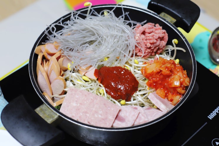  일산 식사동부대찌개! 얼큰깔끔한 킹부대찌게 테이크아웃 3인분에 만원이에요!