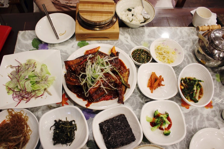  백운호수맛집 / 가수 최진희가 운영하는 / 한정식맛집 '사랑의 미로' / 코다리 정식 11,000원
