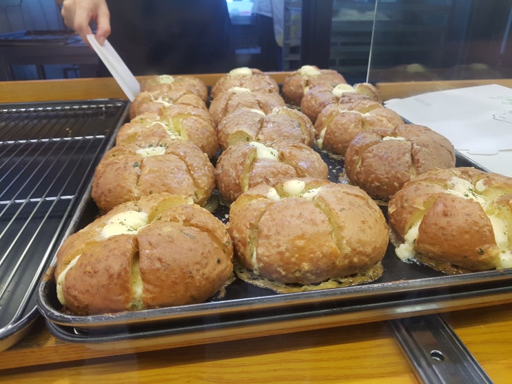  생활의 달인 강릉마늘빵 먹은 리뷰(웹툰)