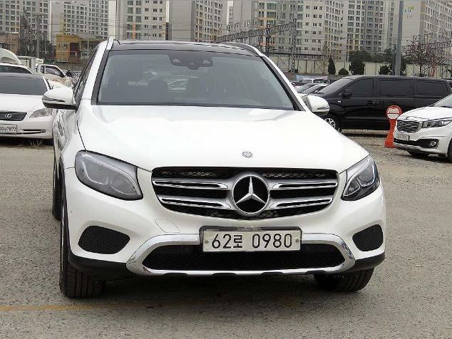  벤츠 GLC 중고차시세 및 실매물 소개 (2016년 220D 4MATIC 중고가격)