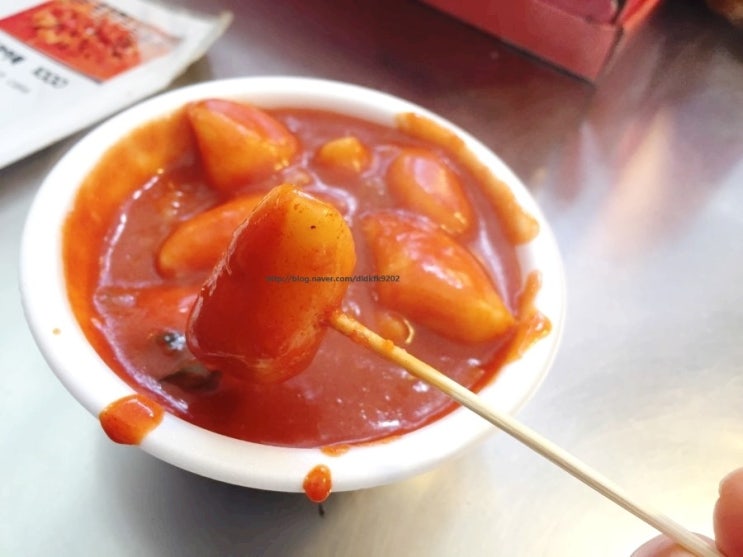  홍진영 언니 떡볶이 홍선영 광장시장 삼모녀김밥 빨간어묵 위치 가격 방문기