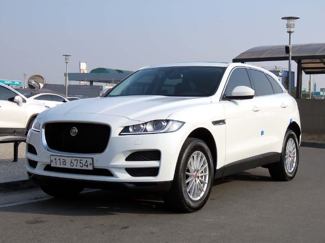  재규어 중형suv F-PACE e20d 중고가격
